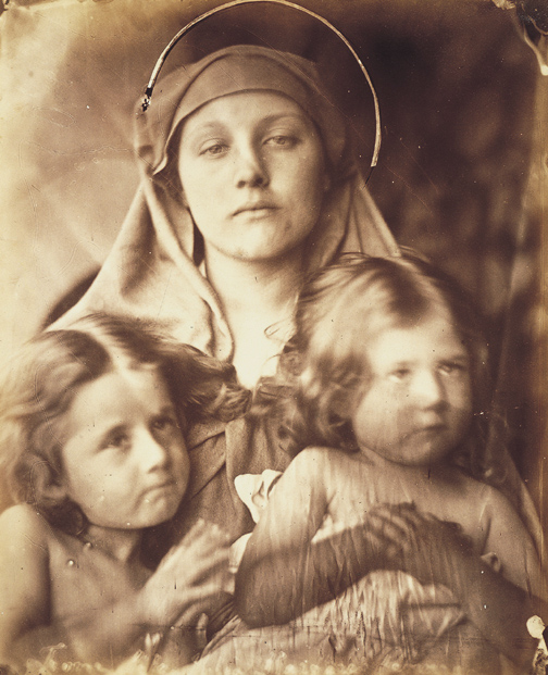 Mary Hillier come Madonna con due bambini, 1864 